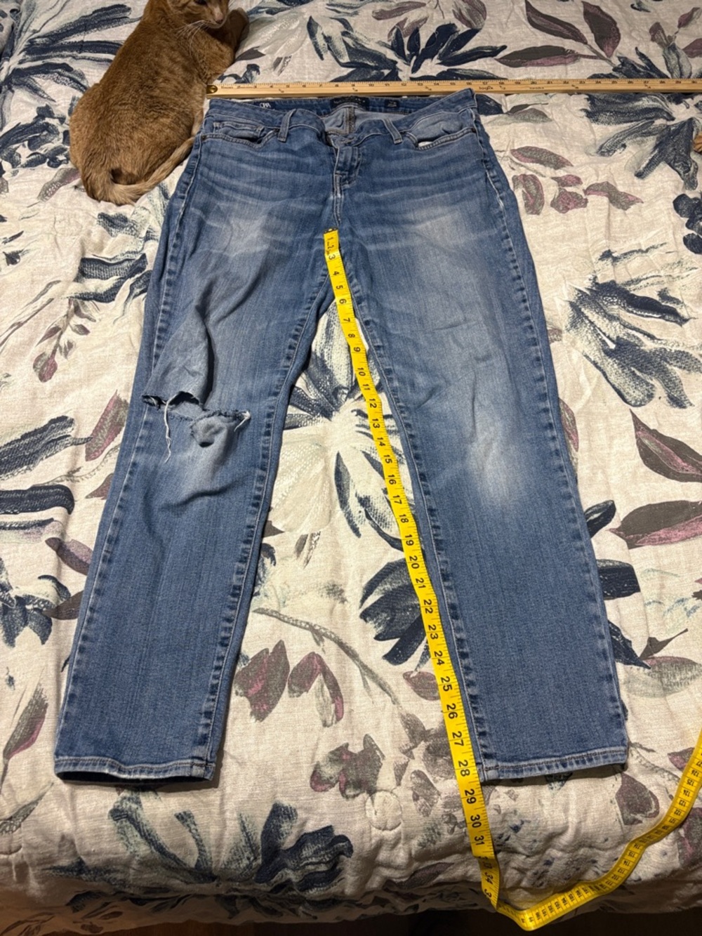 Lucky Brand Medium Blue Distressed Straight-Leg Jeans